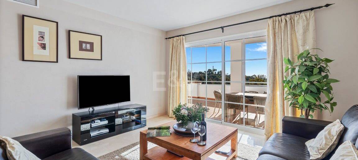 Apartament w okolicy najlepszych pól golfowych z widokiem na góry w Monte Almendro