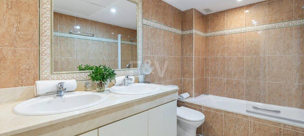 Apartament w okolicy najlepszych pól golfowych z widokiem na góry w Monte Almendro