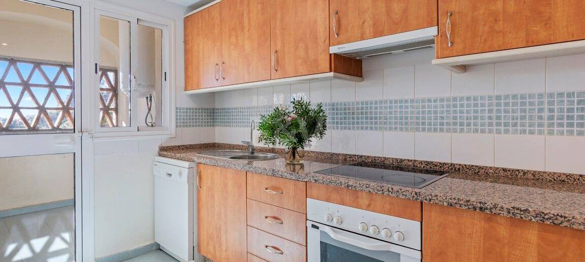 Apartament w okolicy najlepszych pól golfowych z widokiem na góry w Monte Almendro