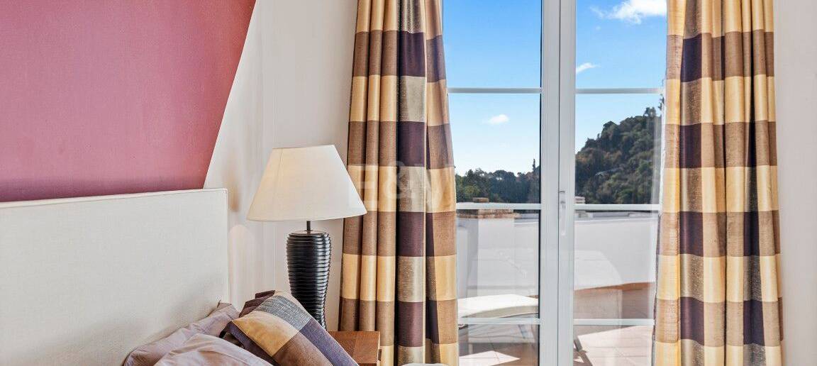 Apartament w okolicy najlepszych pól golfowych z widokiem na góry w Monte Almendro