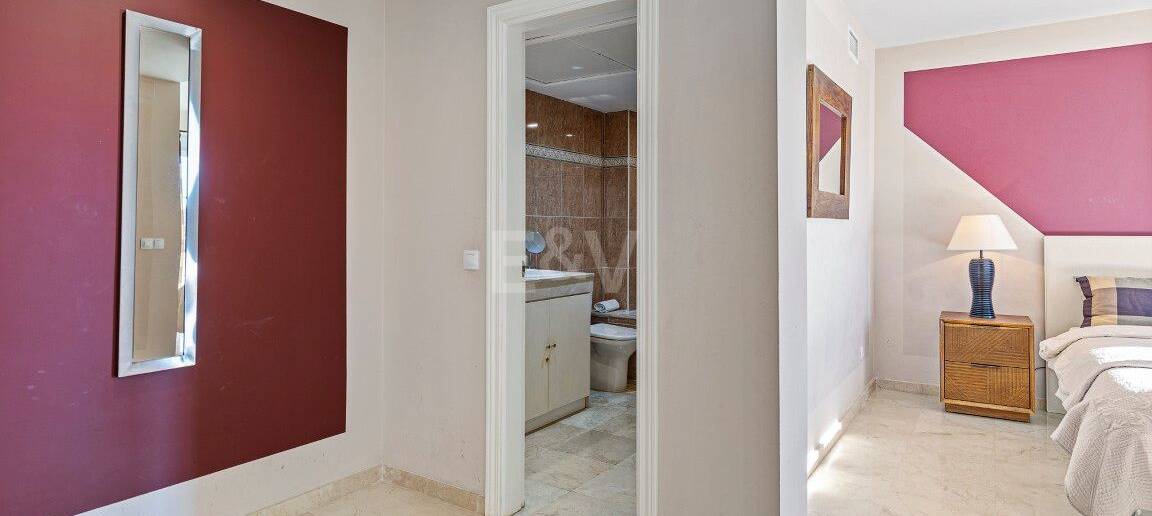 Apartament w okolicy najlepszych pól golfowych z widokiem na góry w Monte Almendro