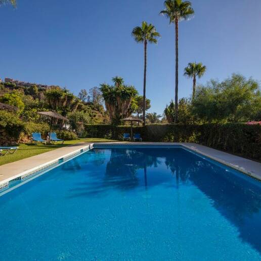 Apartament w okolicy najlepszych pól golfowych z widokiem na góry w Monte Almendro