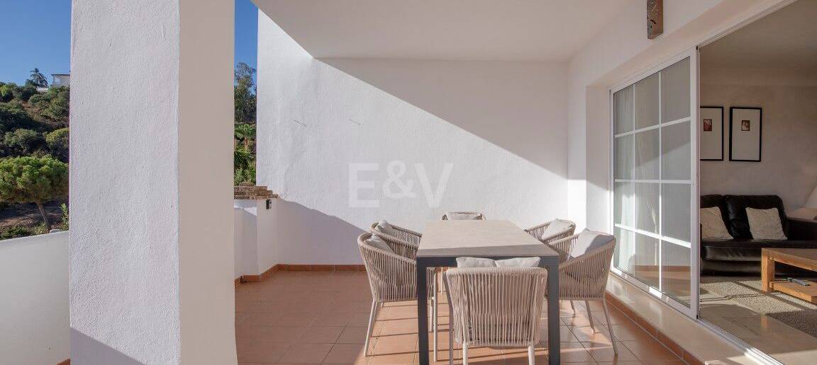 Apartament w okolicy najlepszych pól golfowych z widokiem na góry w Monte Almendro