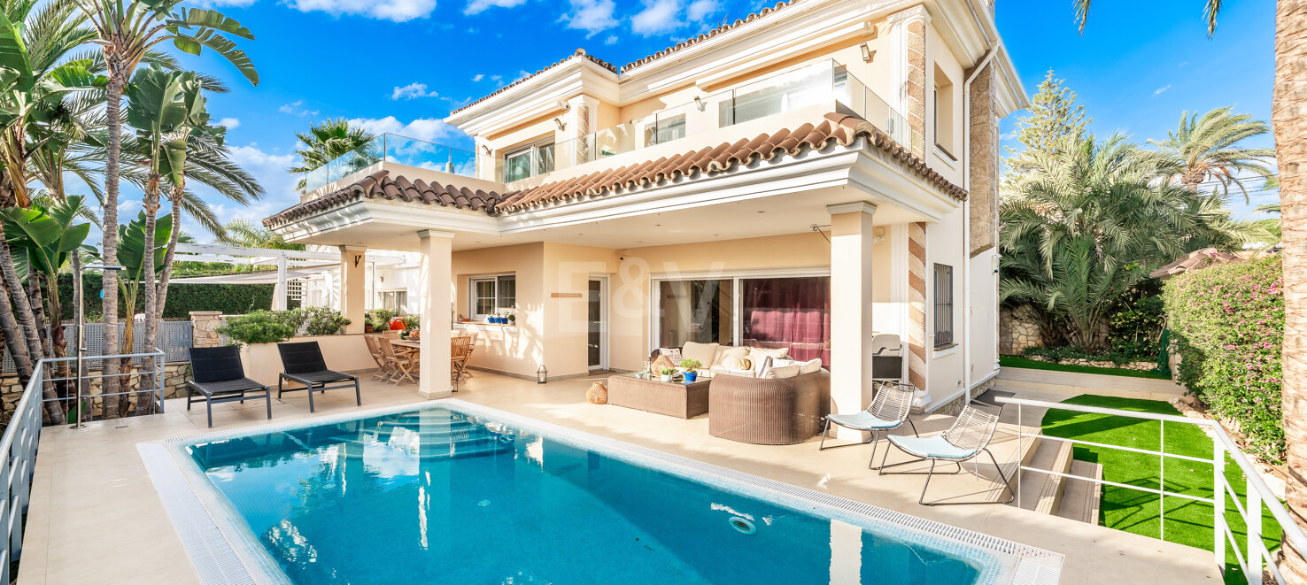 El lugar de sus sueños en Marbesa: una casa familiar junto a la playa