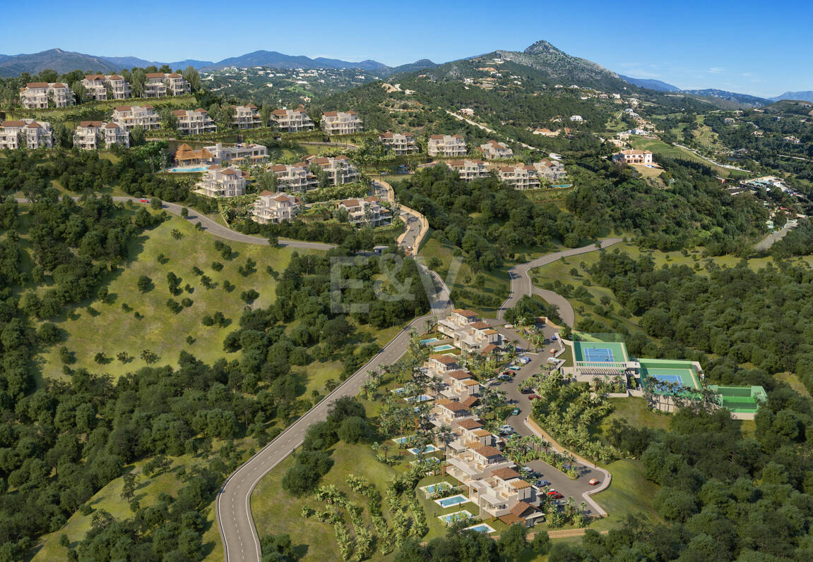 Marbella Club Hills, Villas, apartments and penthouses in a secure gated community with state of the art facilities 10 minutes' drive to Puerto Banús