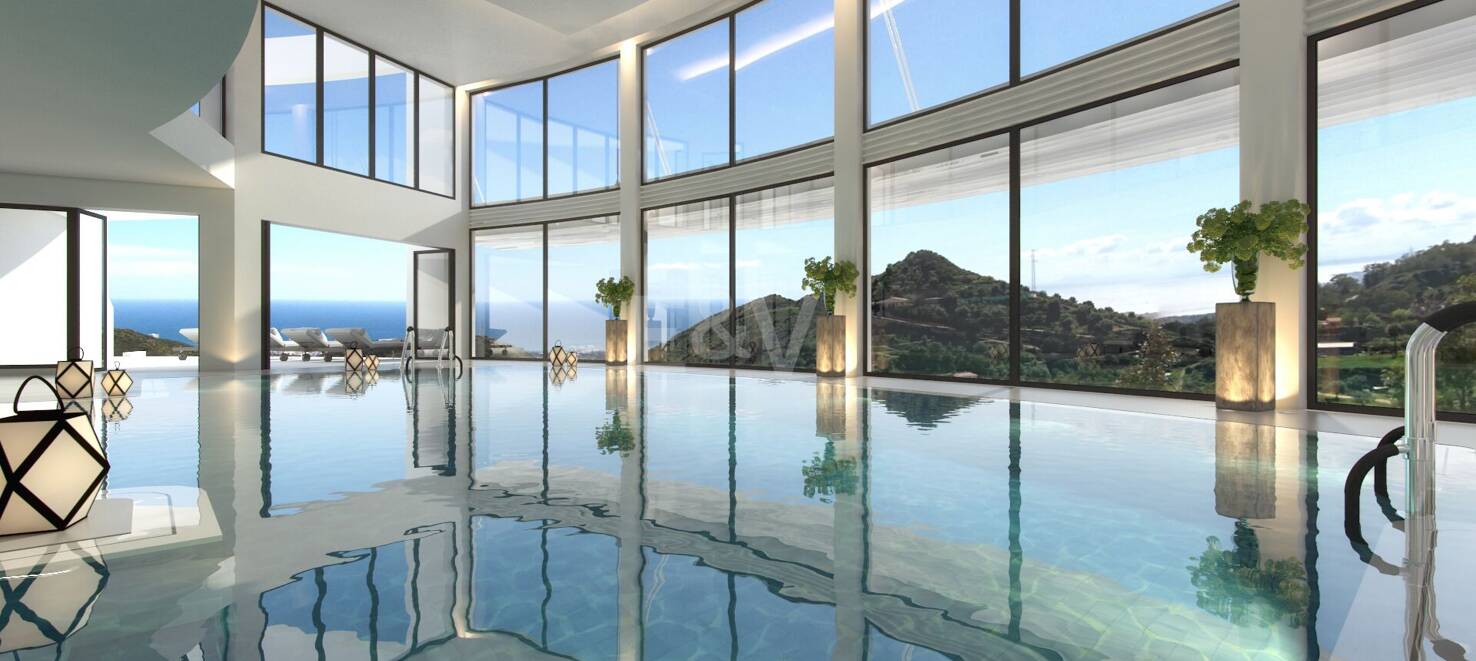 Unique resort with panoramic views and on-site leisure facilities minutes away from Marbella