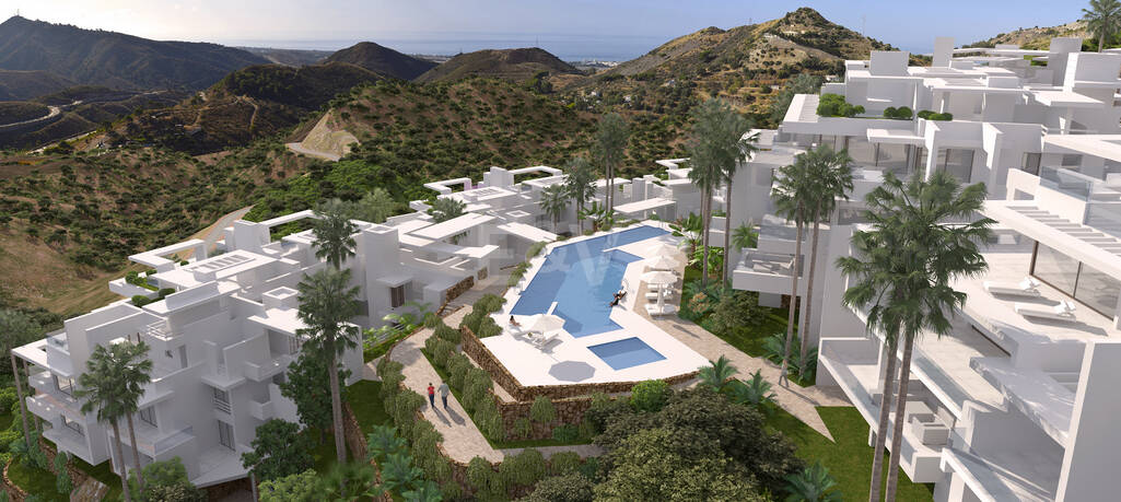 Unique resort with panoramic views and on-site leisure facilities minutes away from Marbella