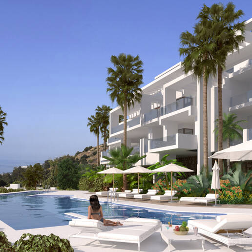 Unique resort with panoramic views and on-site leisure facilities minutes away from Marbella