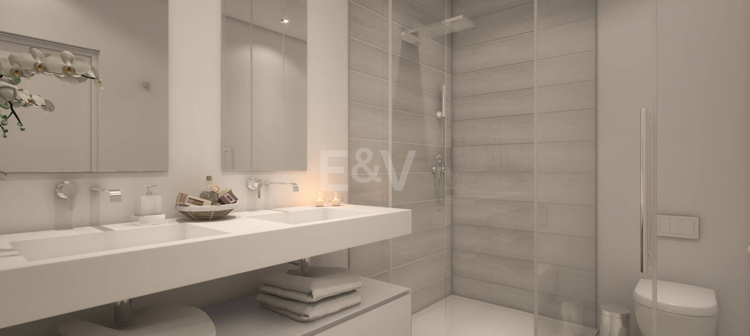 Unique resort with panoramic views and on-site leisure facilities minutes away from Marbella