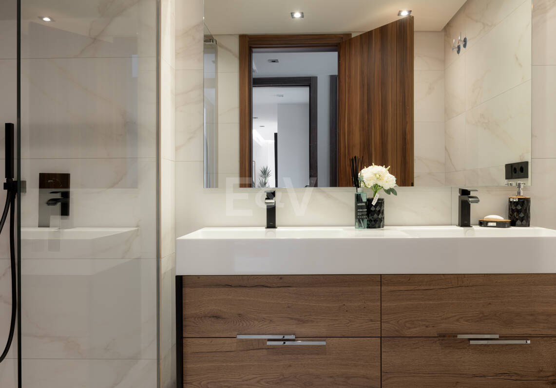 Mare, New apartments in San Pedro with terraces and ideal location