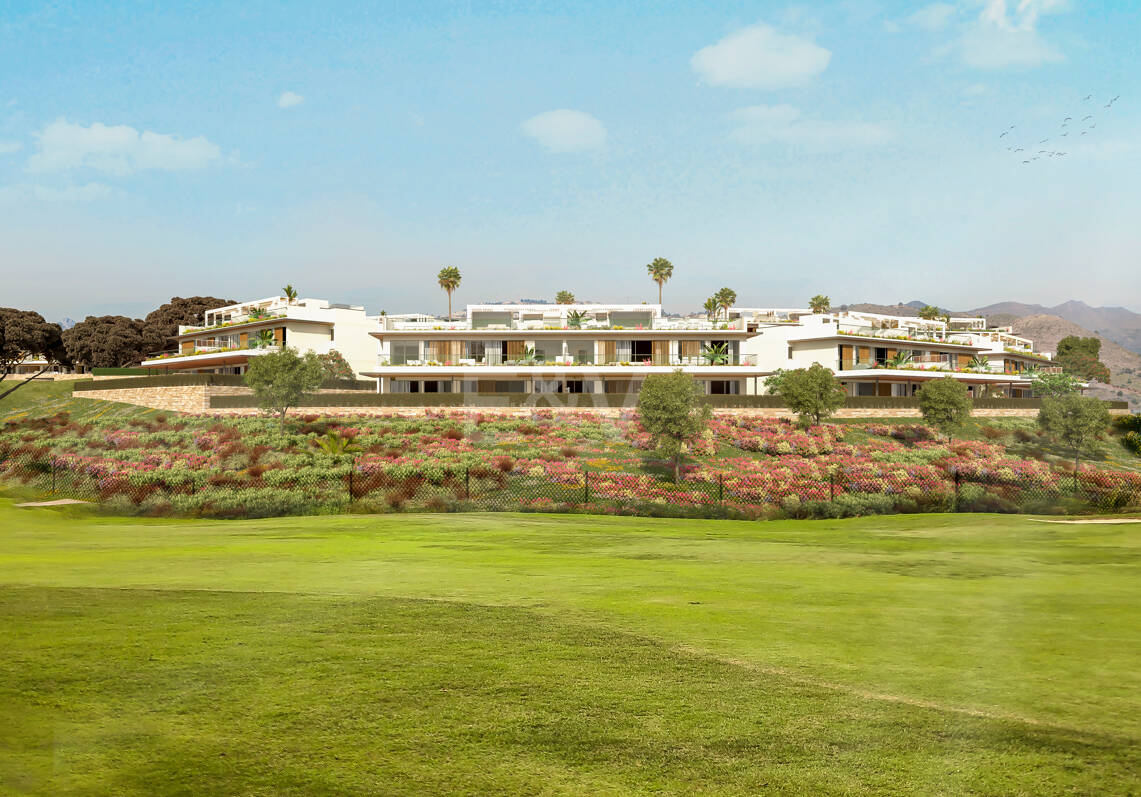 Santa Clara Homes, Santa Clara Golf: Luxury Living in Marbella