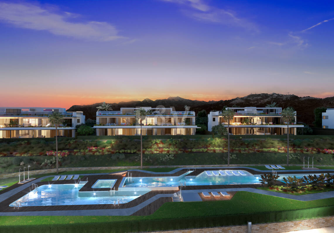 Santa Clara Homes, Santa Clara Golf: Luxury Living in Marbella