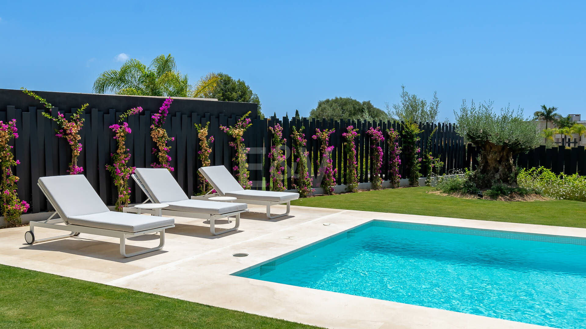 Exclusivas villas de diseño en Lomas del Virrey, Milla de Oro