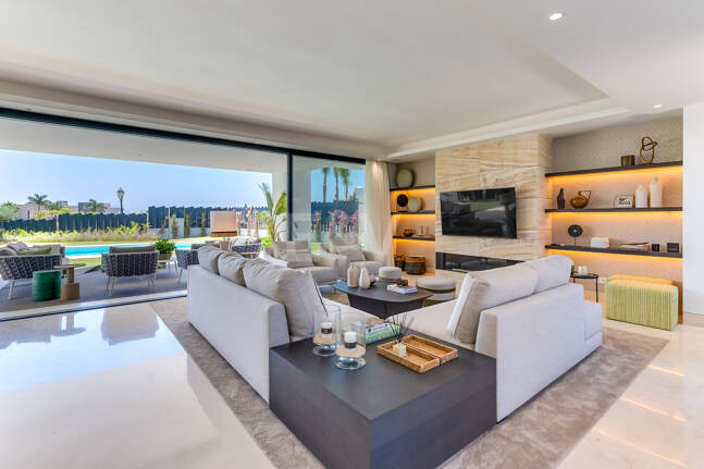 Exclusivas villas de diseño en Lomas del Virrey, Milla de Oro