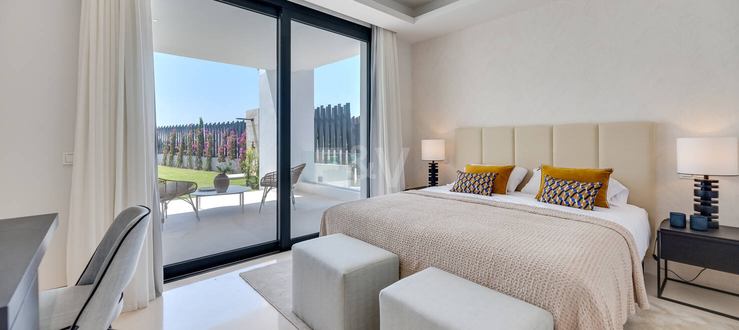 Exclusive signature villas in Lomas del Virrey, Golden Mile