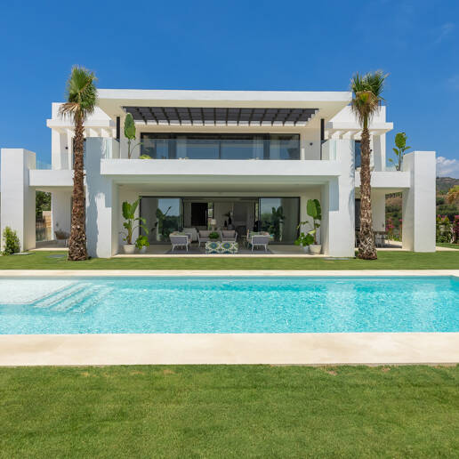 Exclusive signature villas in Lomas del Virrey, Golden Mile