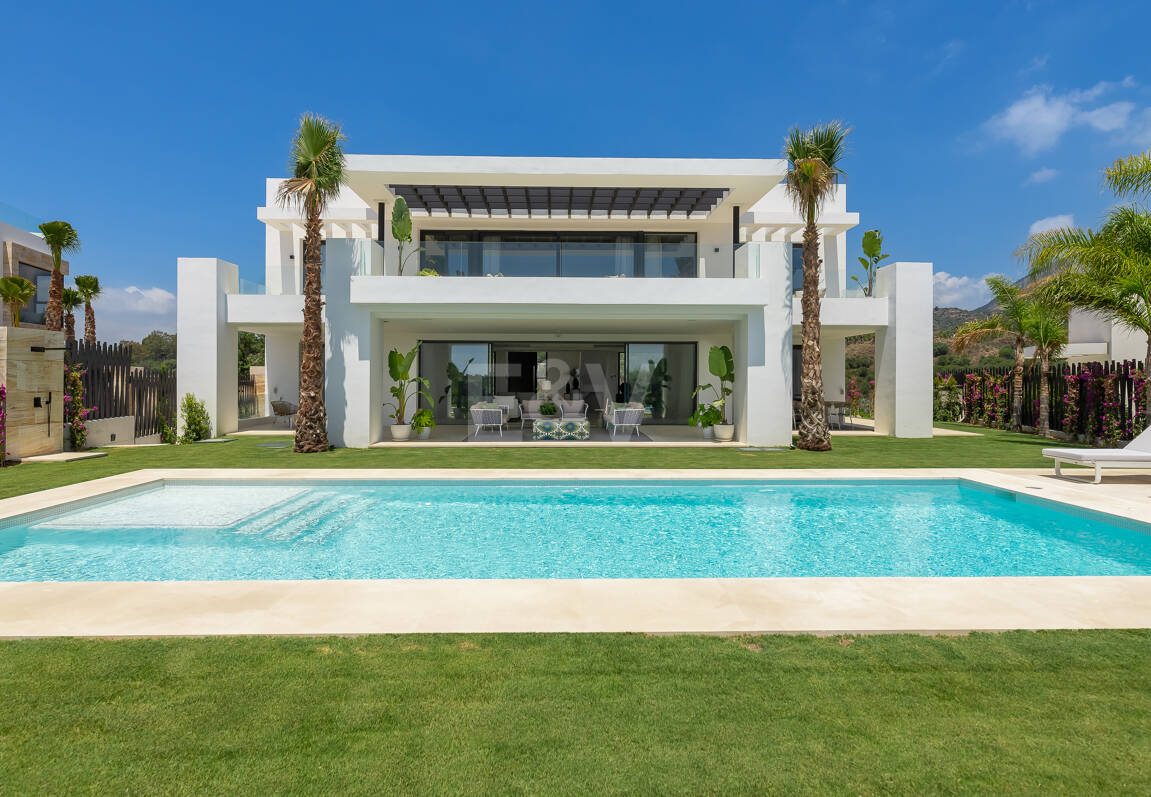 Exclusivas villas de diseño en Lomas del Virrey, Milla de Oro