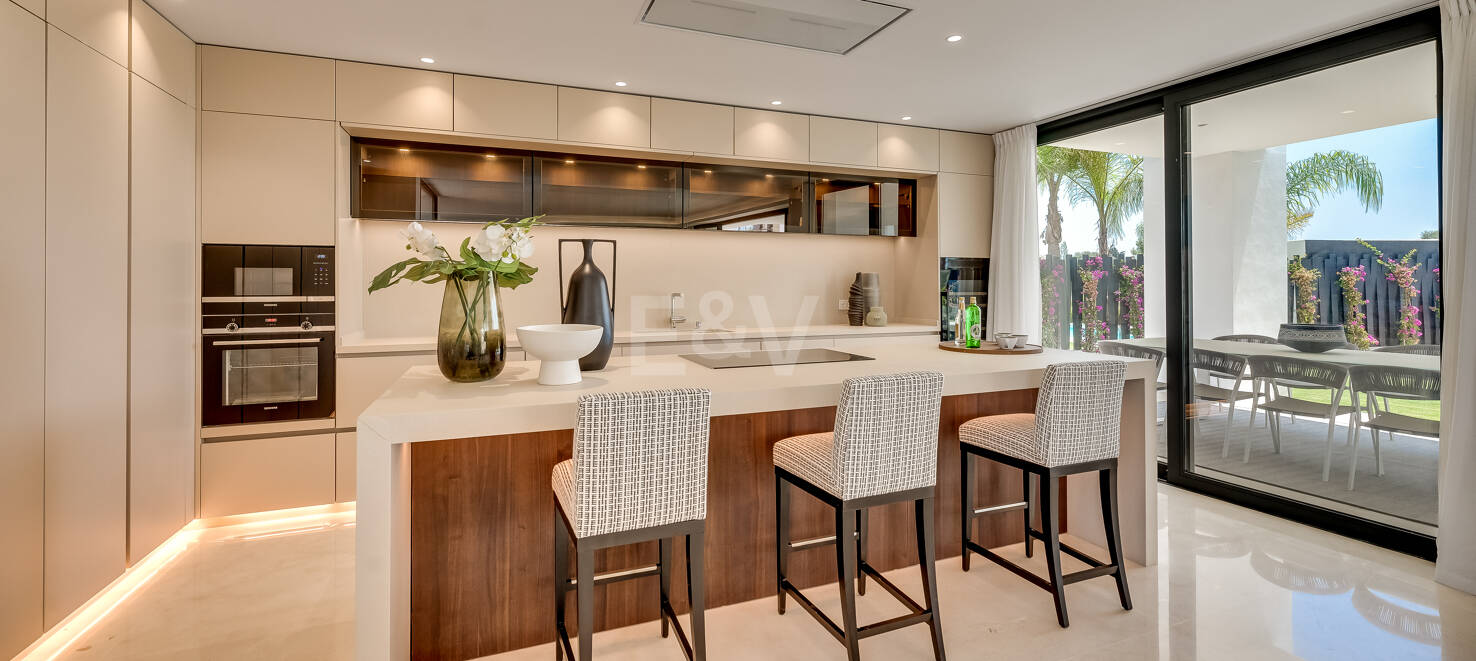 Exclusive signature villas in Lomas del Virrey, Golden Mile