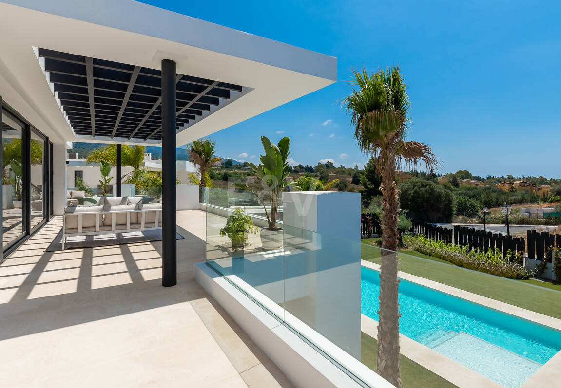 Exclusivas villas de diseño en Lomas del Virrey, Milla de Oro