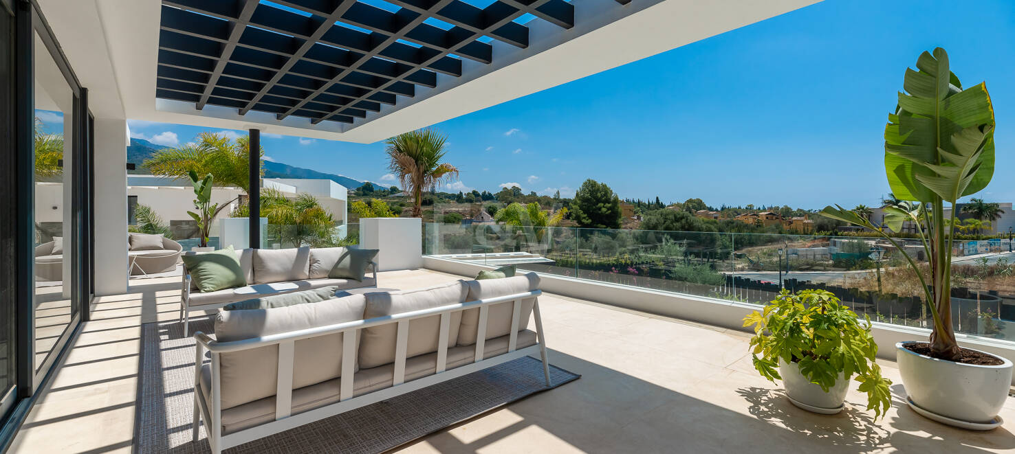 Exclusive signature villas in Lomas del Virrey, Golden Mile