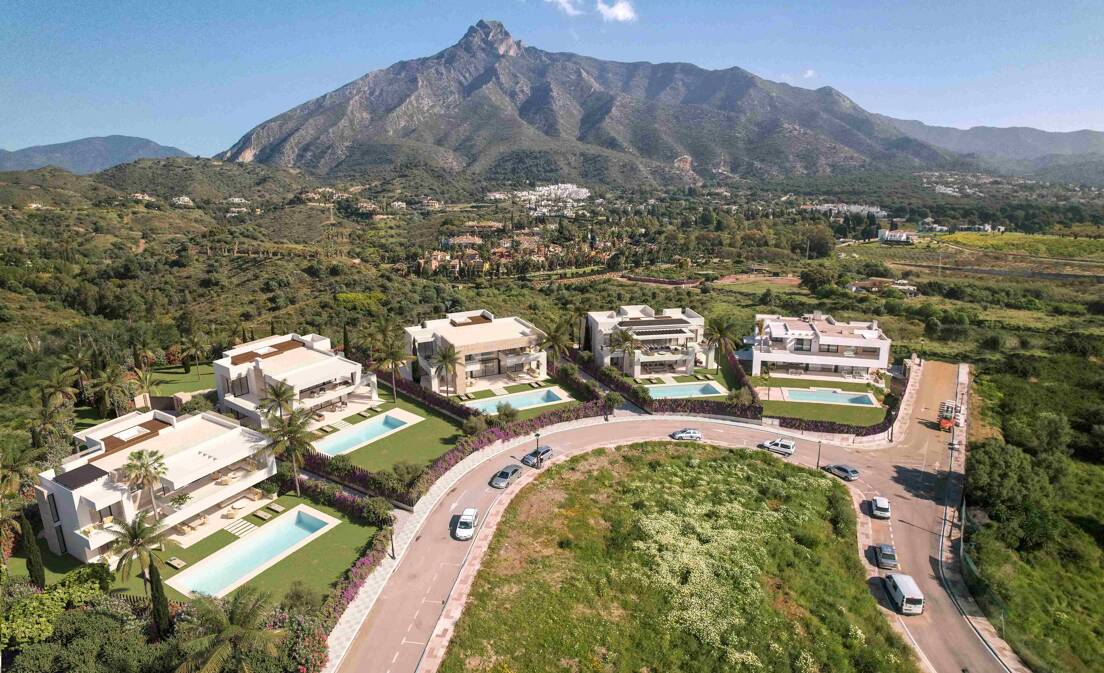 Exclusive signature villas in Lomas del Virrey, Golden Mile