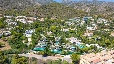 Ett lyxprojekt av endast 5 villor i en gated Marbella gemenskap