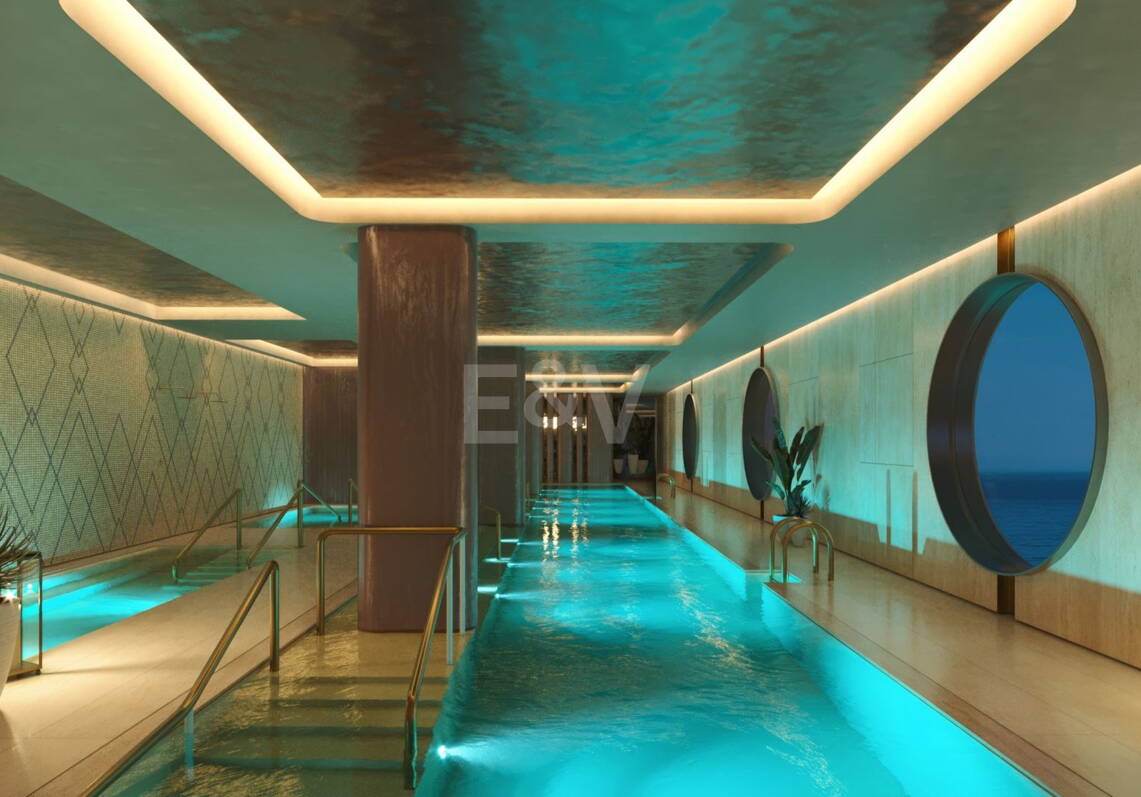 The Sky, Donde el cielo se encuentra con el mar: Apartamento elevado que vive sobre Marbella