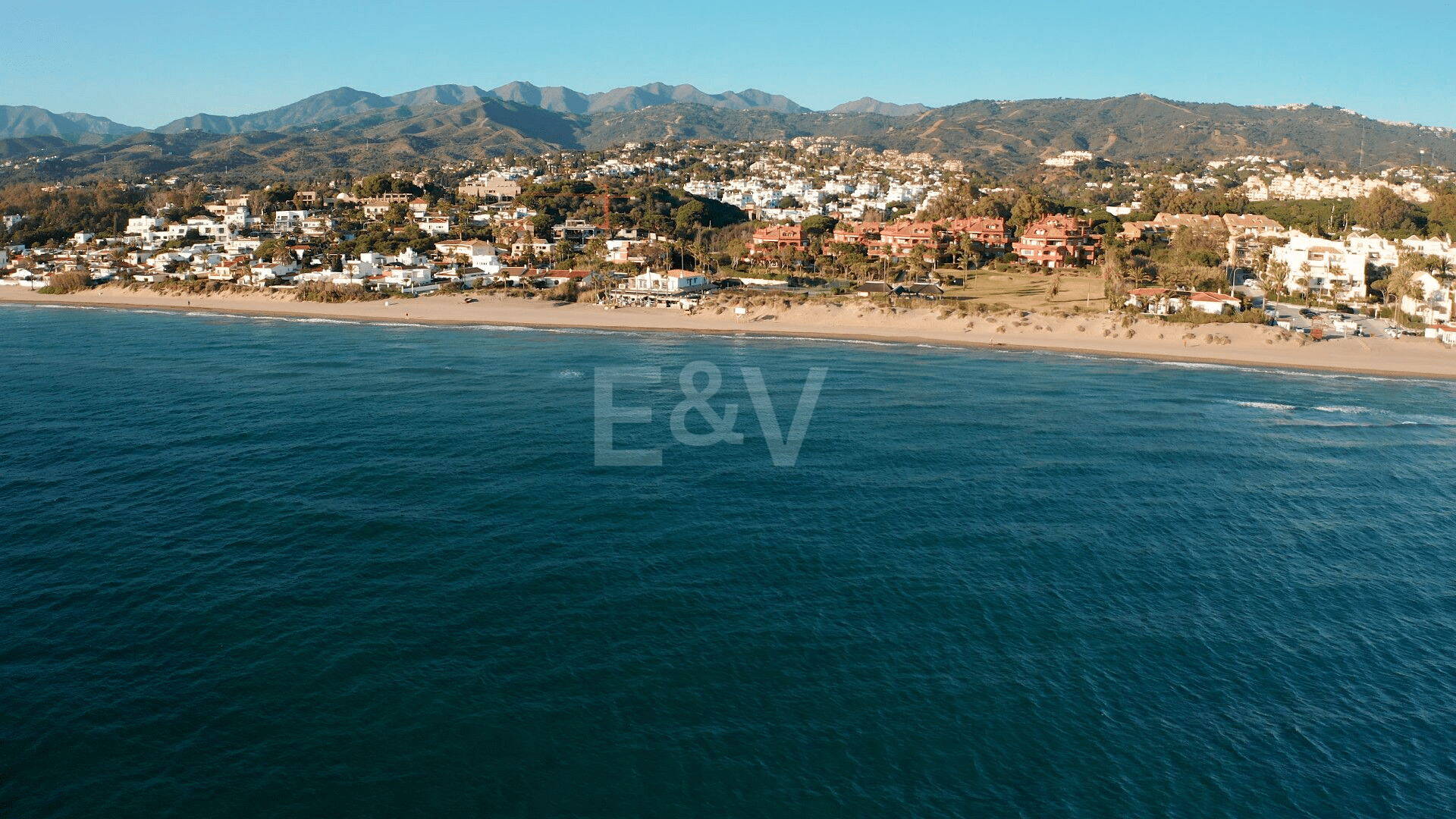 Estrella del Mar Villas, Utveckling i Elviria, Marbella Öst