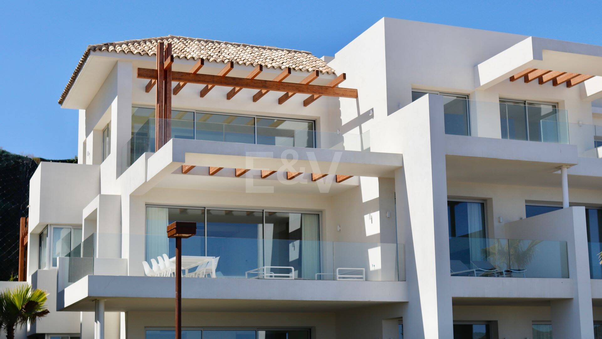 Marbella Club Hills Phase II, Raffinerad landsbygdsliv i en av Europas mest exklusiva enklaver