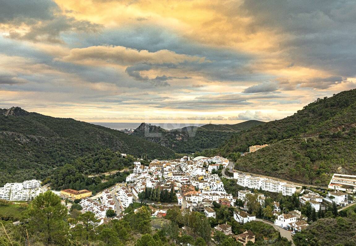 Altura 160, En dold pärla i bergen i Benahavís