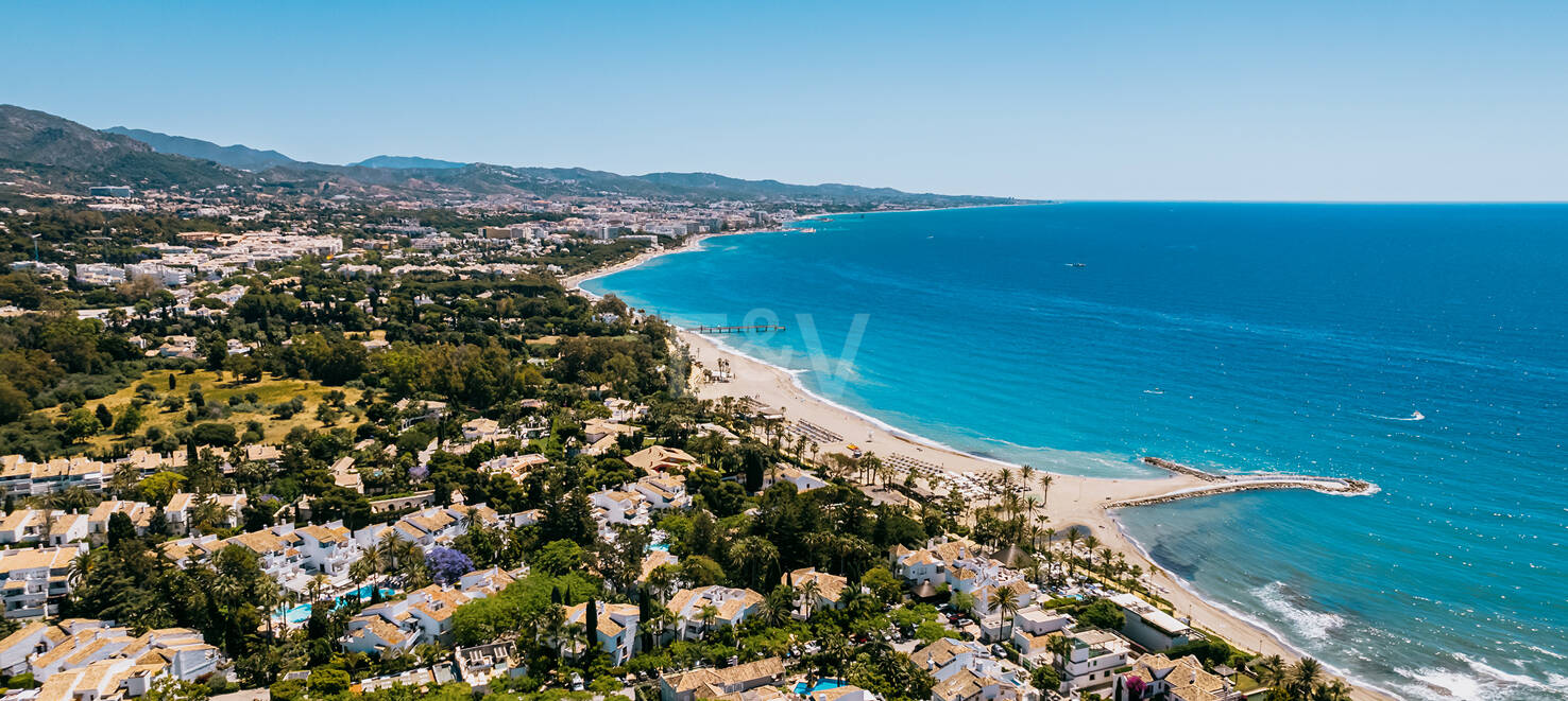 Exclusive Villas with Panoramic Sea Views on Marbella’s Golden Mile