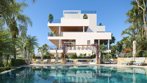 PRECIOUS BENALÚS, Luxury Living Steps from the Beach on the Golden Mile