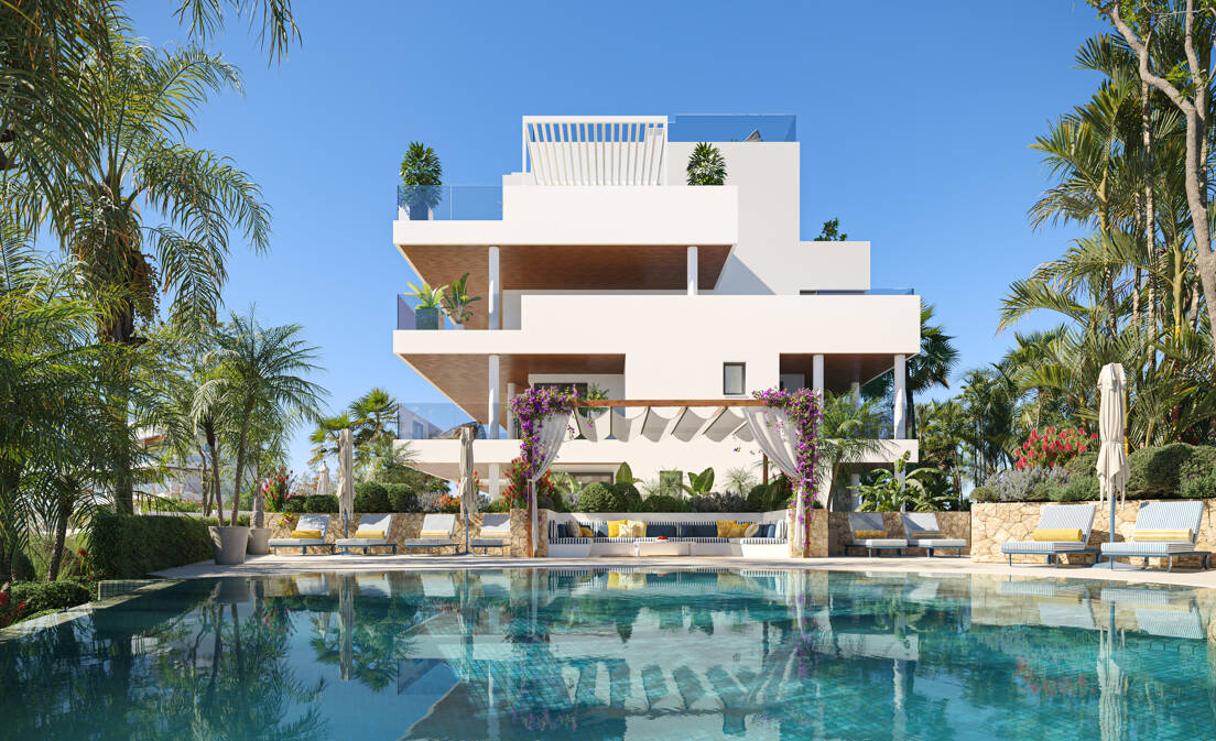 PRECIOUS BENALÚS, Luxury Living Steps from the Beach on the Golden Mile