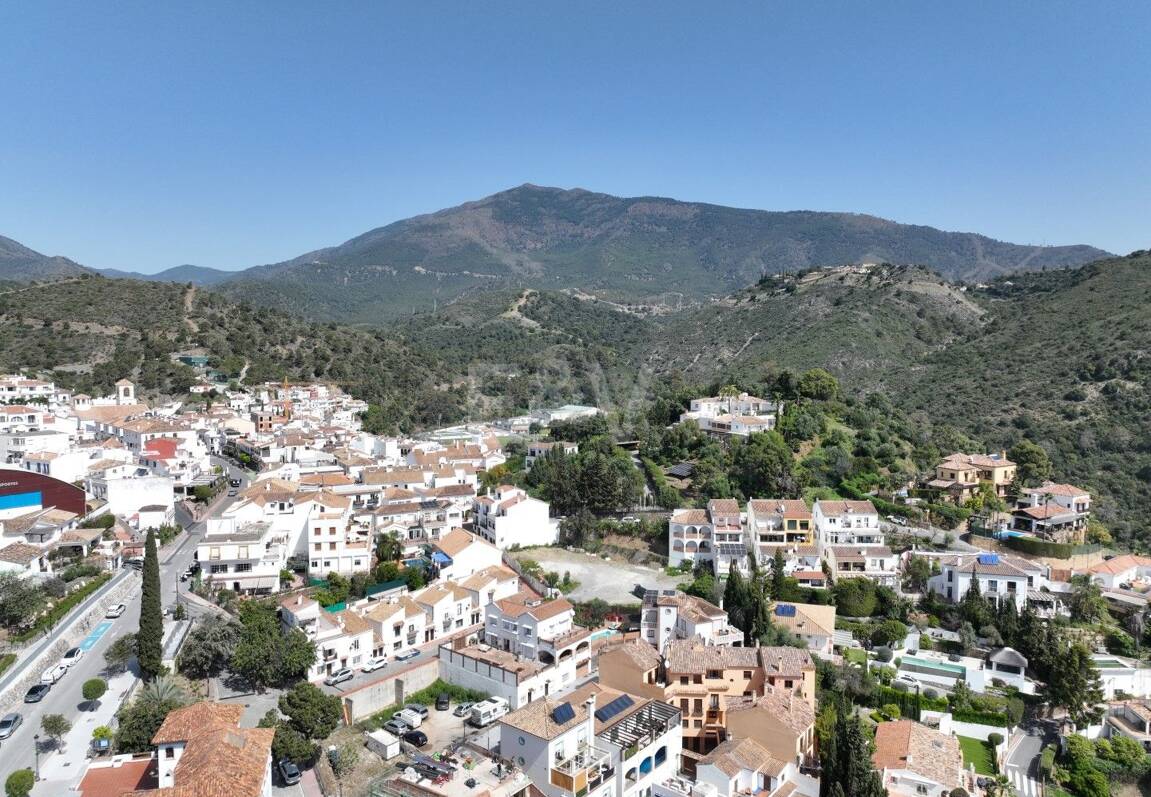 Fuente Lirios, Boutique Living in the Heart of Benahavís