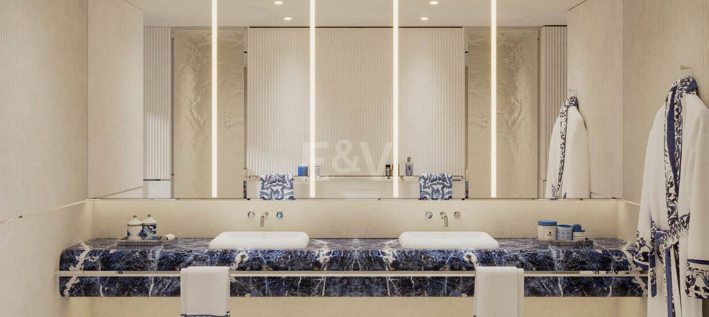 Elevated Luxury Living on Marbella's Golden Mile
