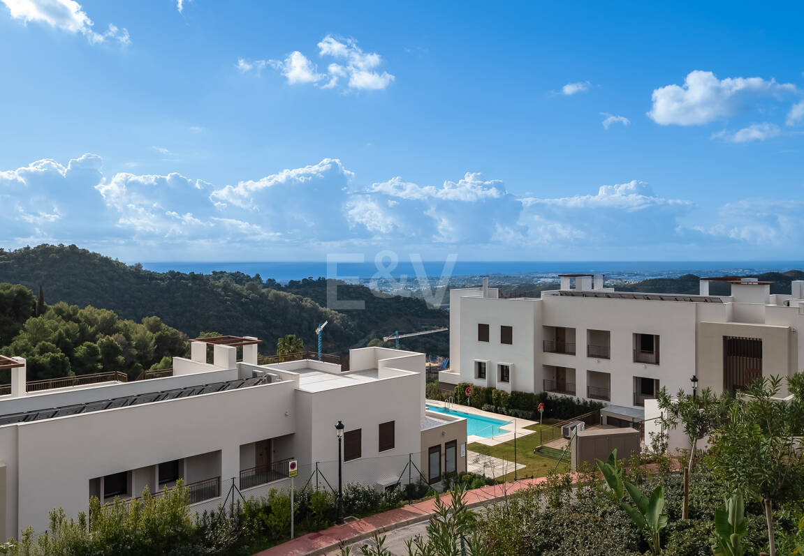 Almazara Views, Panoramisches Wohnen in den Bergen mit Blick auf den See