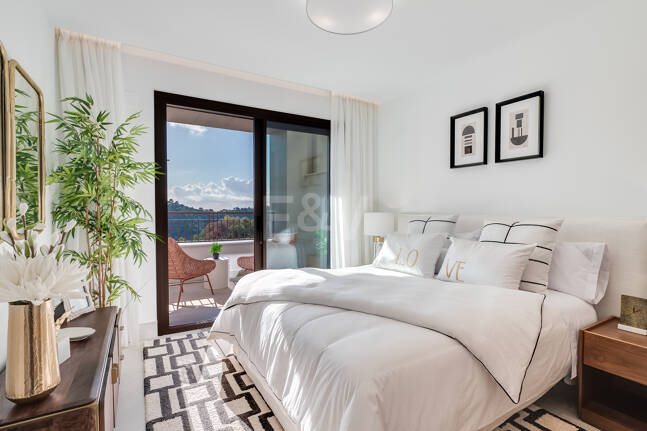 Almazara Views, Panoramisches Wohnen in den Bergen mit Blick auf den See