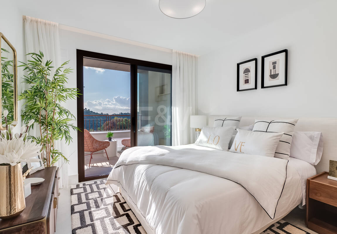 Almazara Views, Panoramisches Wohnen in den Bergen mit Blick auf den See