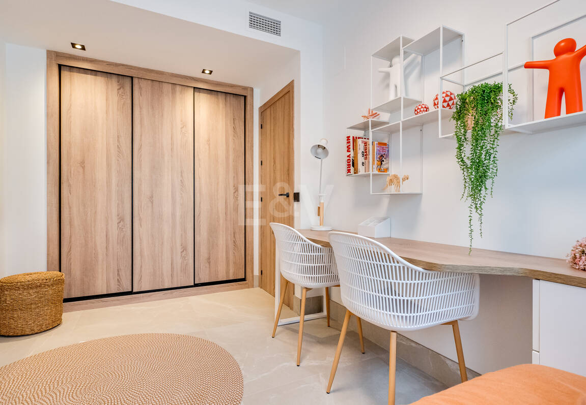 Almazara Views, Panoramisches Wohnen in den Bergen mit Blick auf den See