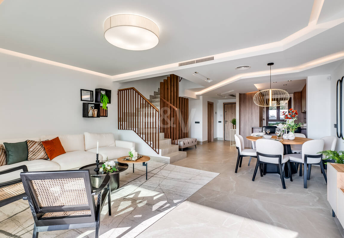 Almazara Views, Panoramisches Wohnen in den Bergen mit Blick auf den See