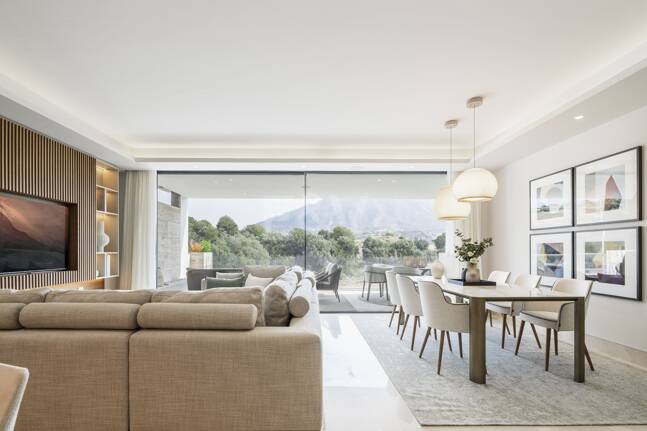 Aloha Forest, Elevated Living in the Heart of Golf Valley