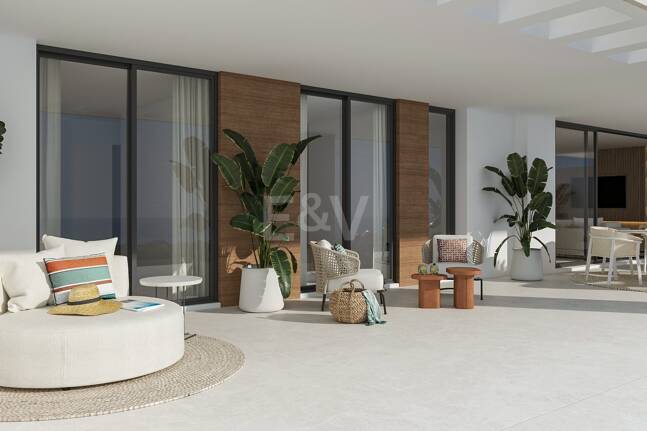 Aloha Forest, Elevated Living in the Heart of Golf Valley