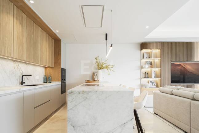 Aloha Forest, Elevated Living in the Heart of Golf Valley