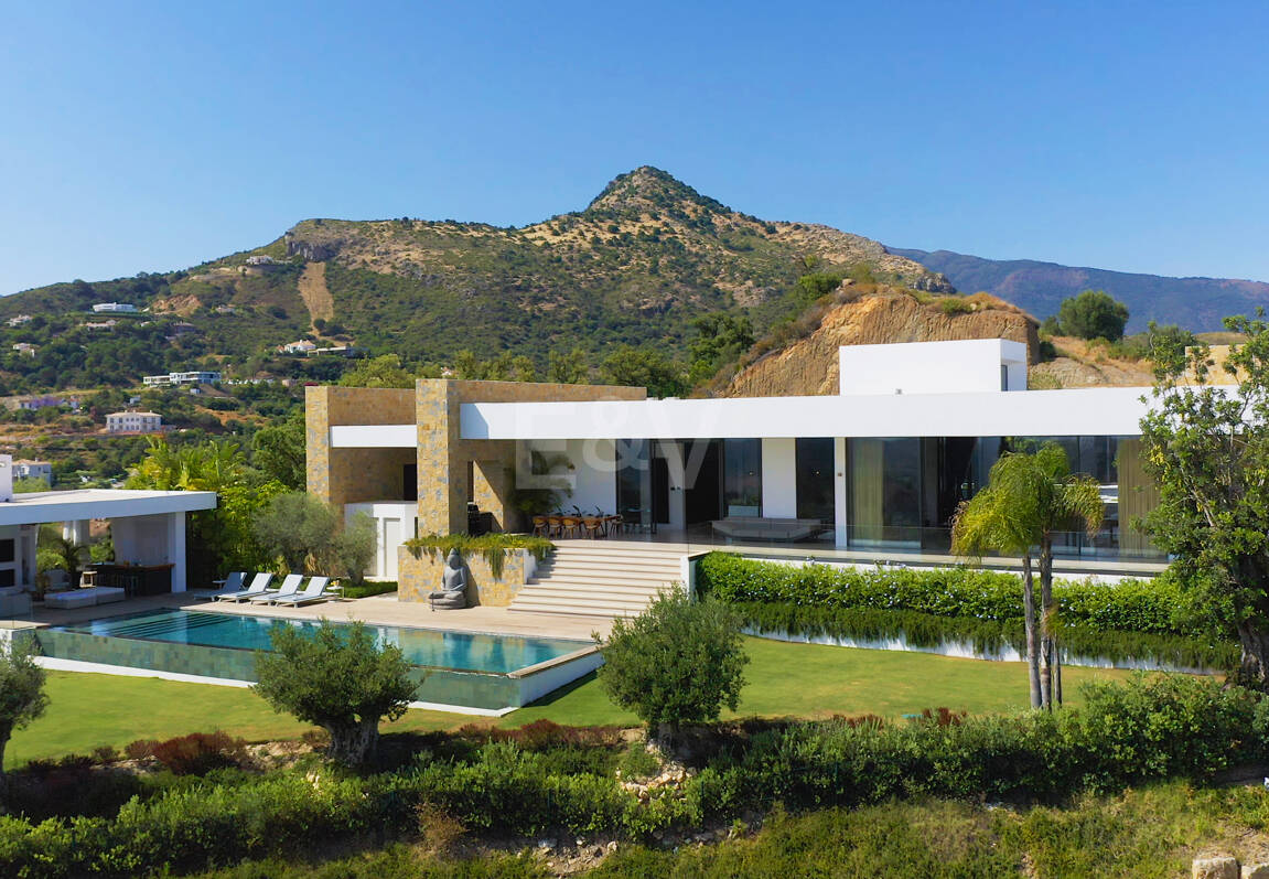 State-of-the-art villa in Marbella Club Golf Resort with panoramic sea views