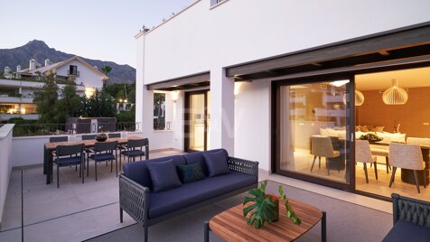 Lyxigt duplex takvåning i Marbella Golden Mile