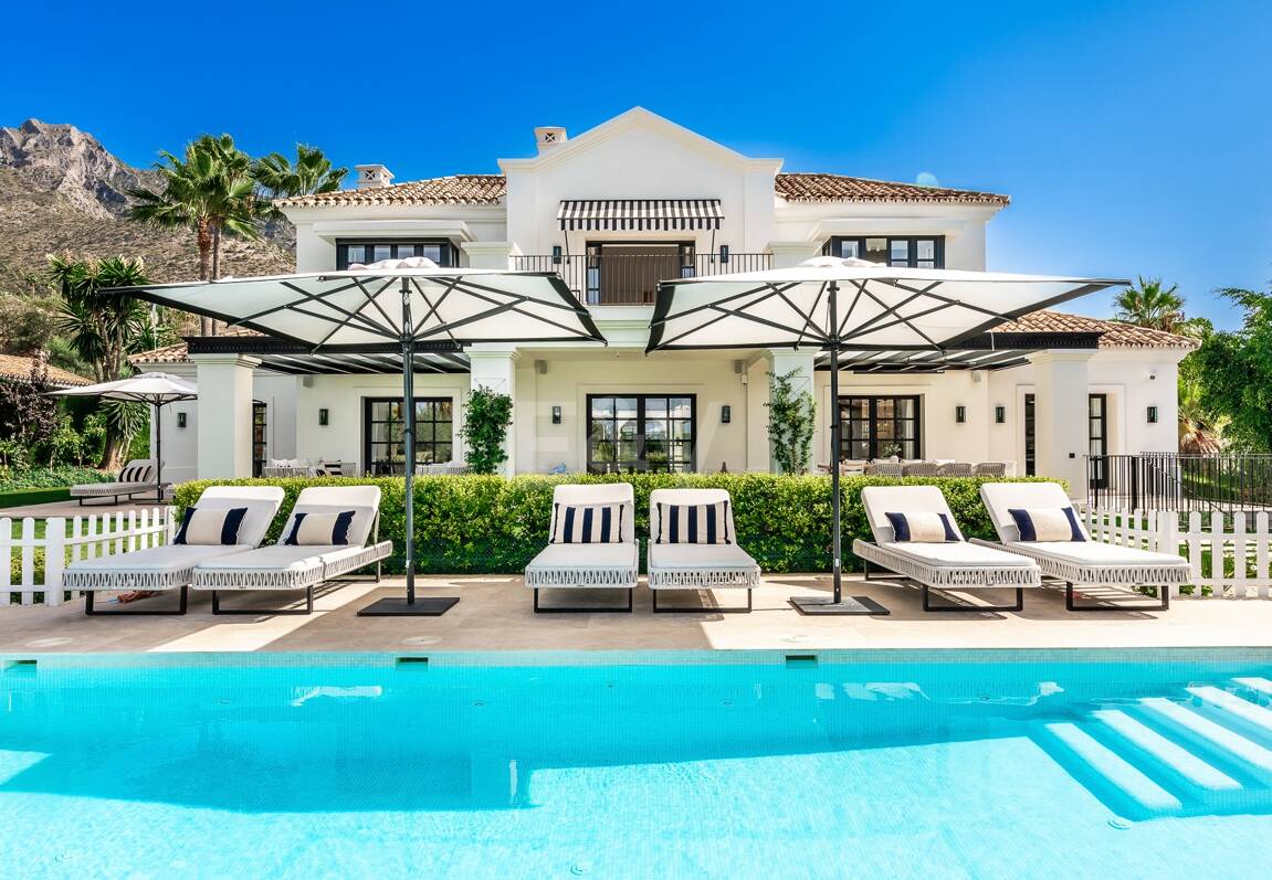 Immaculate Villa with Sea Views in Sierra Blanca