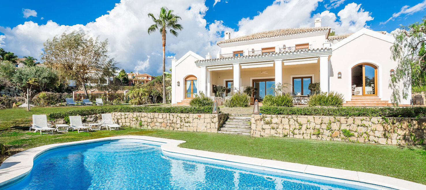 Mediterranean gem in Los Flamingos Golf with stunning golf and sea views