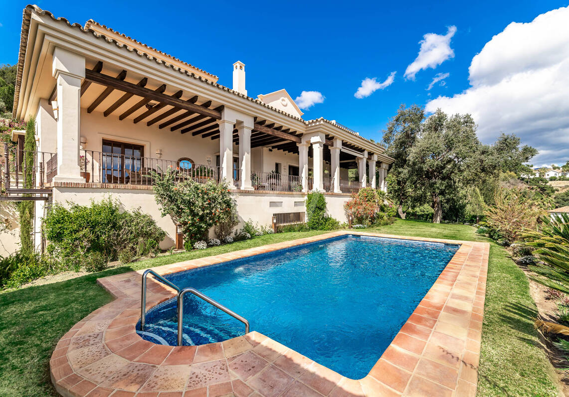 Andalusian Mansion with stunning sea views