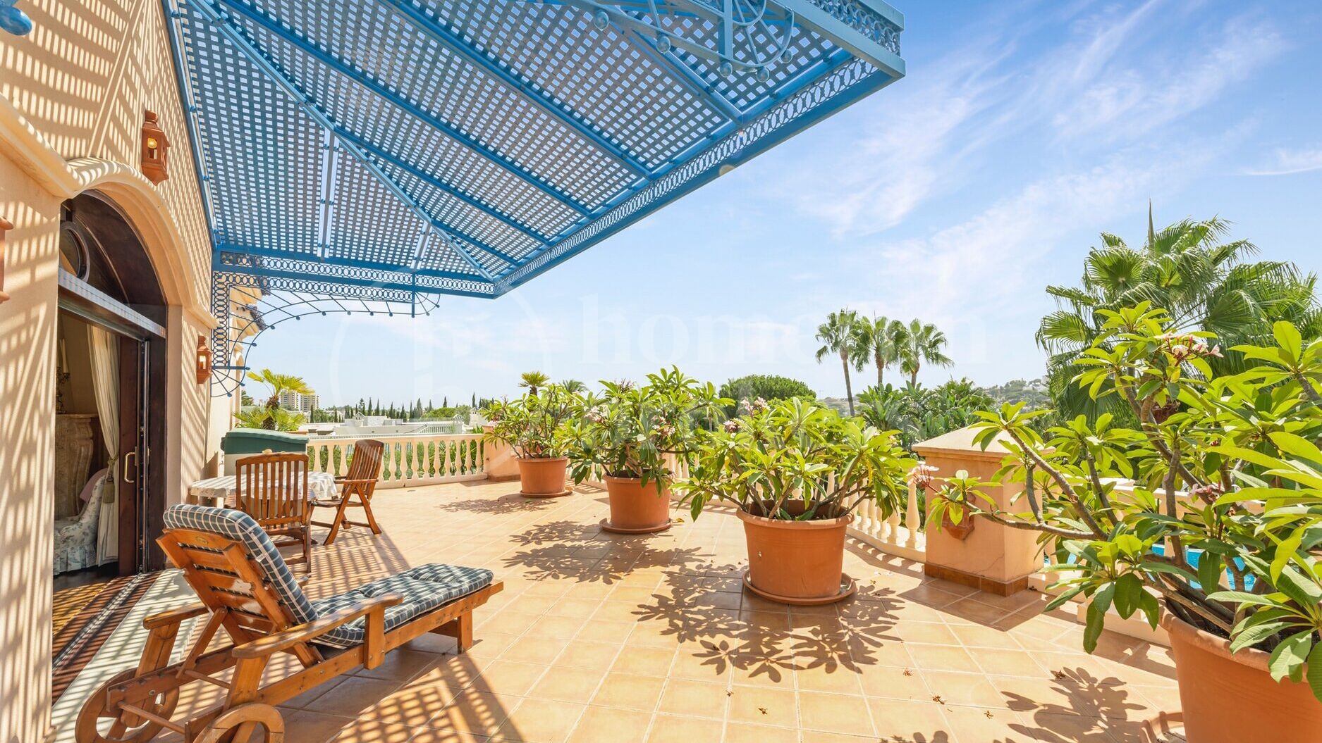 Villa Seabeach - En imponerande klassisk herrgård i Aloha