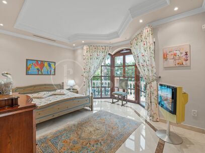Villa Seabeach - En imponerande klassisk herrgård i Aloha